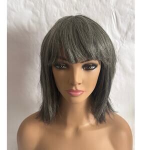 Fab and Fly HH-Deria Wig Color Gray 280/34/44 classic Bob with Bangs Human hair